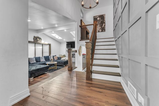 16524 Brockton Lane, Oak Forest, IL 60452