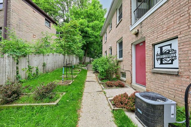 1235 E Randolph COURT #D, Milwaukee, WI 53212