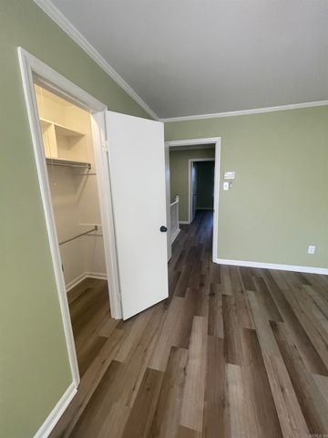 504 Green Mountain Dr Apt 305, Little Rock, AR 72211