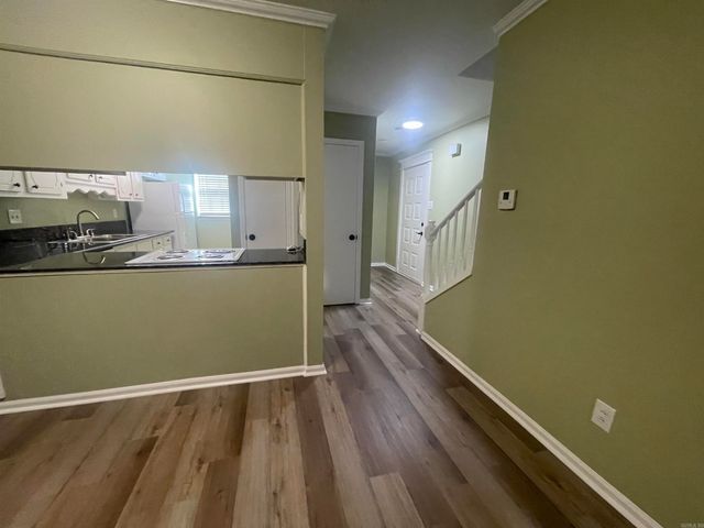 504 Green Mountain Dr Apt 305, Little Rock, AR 72211