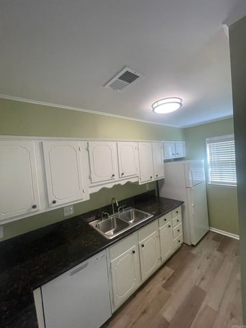 504 Green Mountain Dr Apt 305, Little Rock, AR 72211