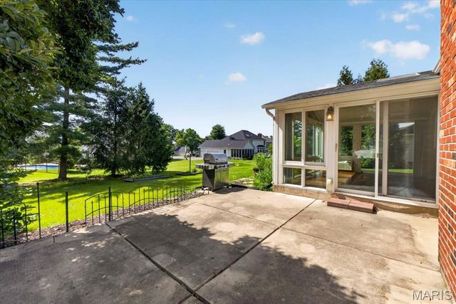 503 Malinmor Drive, Weldon Spring, MO 63304