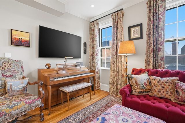 77-A Revere St 4, Boston, MA 02114