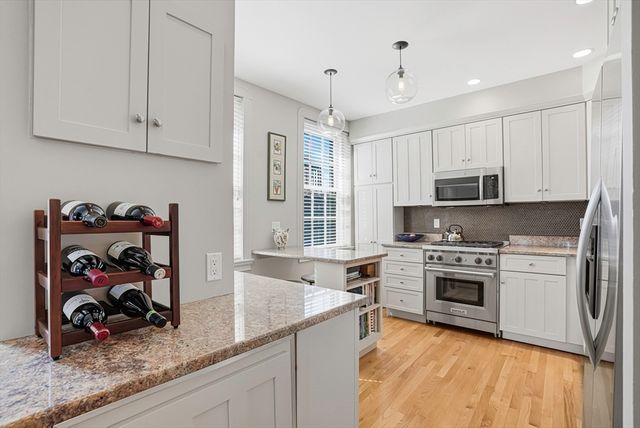 77-A Revere St 4, Boston, MA 02114