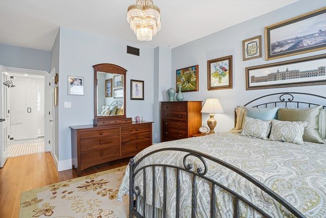 77-A Revere St 4, Boston, MA 02114