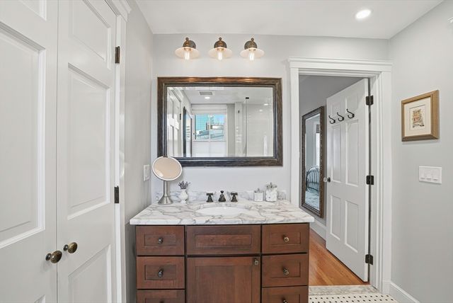 77-A Revere St 4, Boston, MA 02114