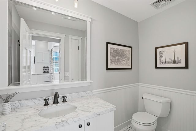 77-A Revere St 4, Boston, MA 02114