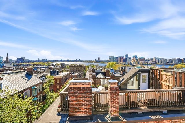 77-A Revere St 4, Boston, MA 02114