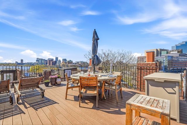 77-A Revere St 4, Boston, MA 02114