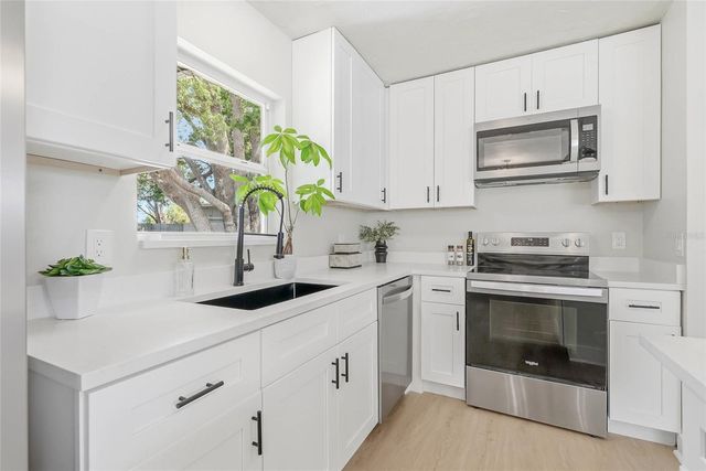 1306 DARTMOUTH DRIVE, Bradenton, FL 34207