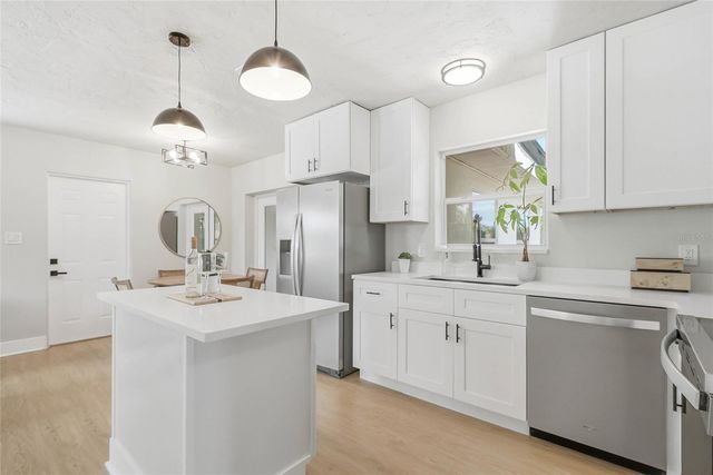 1306 DARTMOUTH DRIVE, Bradenton, FL 34207