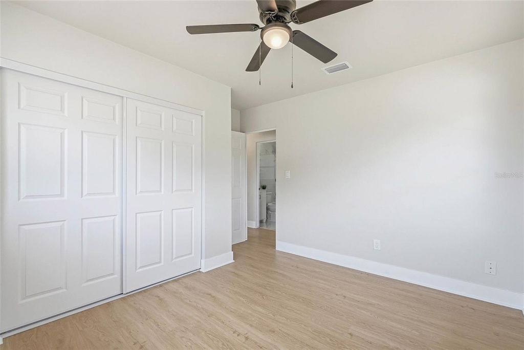 Image 19 of property listing at 1306 DARTMOUTH DRIVE, Bradenton, FL 34207