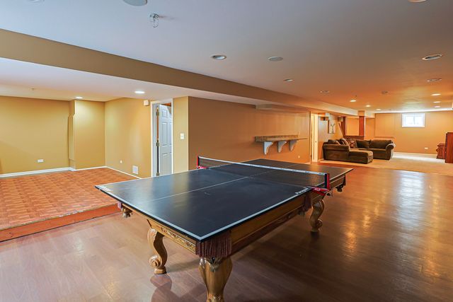 5686 Angouleme Lane, Hoffman Estates, IL 60192