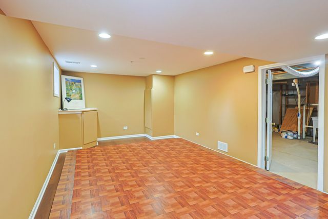 5686 Angouleme Lane, Hoffman Estates, IL 60192