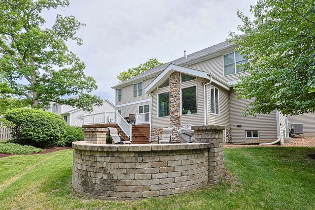5686 Angouleme Lane, Hoffman Estates, IL 60192