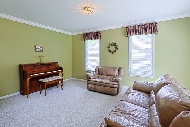 5686 Angouleme Lane, Hoffman Estates, IL 60192