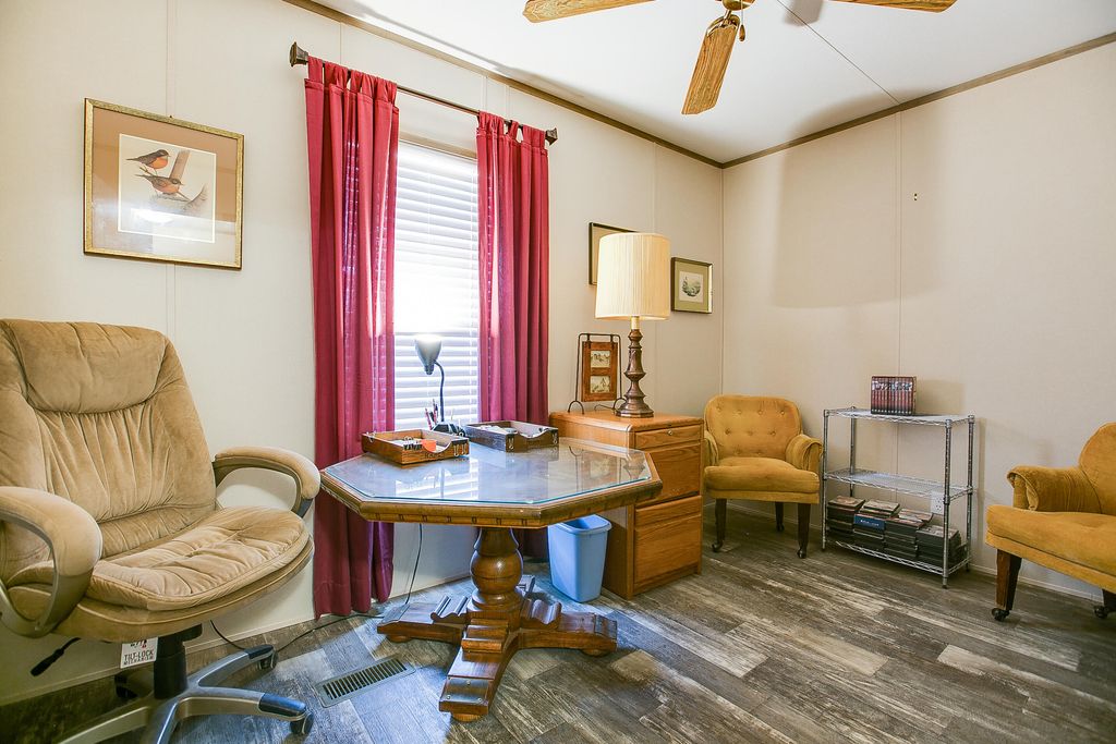 Image 17 of property listing at 4124 E State Highway 158, Bronte, TX 76933