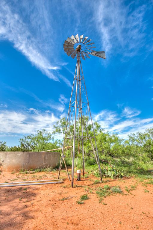 Image 37 of property listing at 4124 E State Highway 158, Bronte, TX 76933