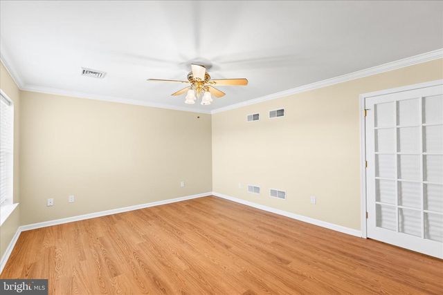 187 WINNERS CIRCLE DR, Red Lion, PA 17356