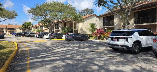 8011 Southgate Boulevard L10, North Lauderdale, FL 33068