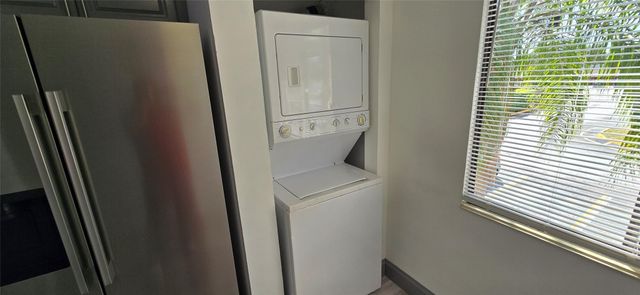 8011 Southgate Boulevard L10, North Lauderdale, FL 33068