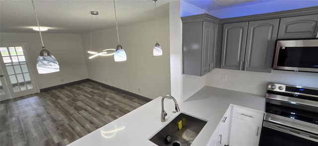 8011 Southgate Boulevard L10, North Lauderdale, FL 33068