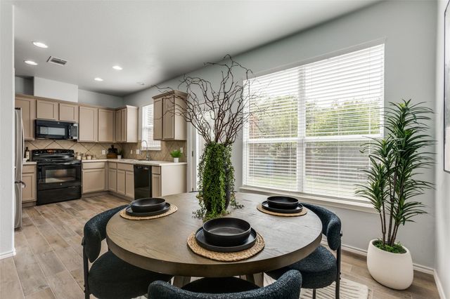 33 Verde Ranch LOOP, Leander, TX 78641