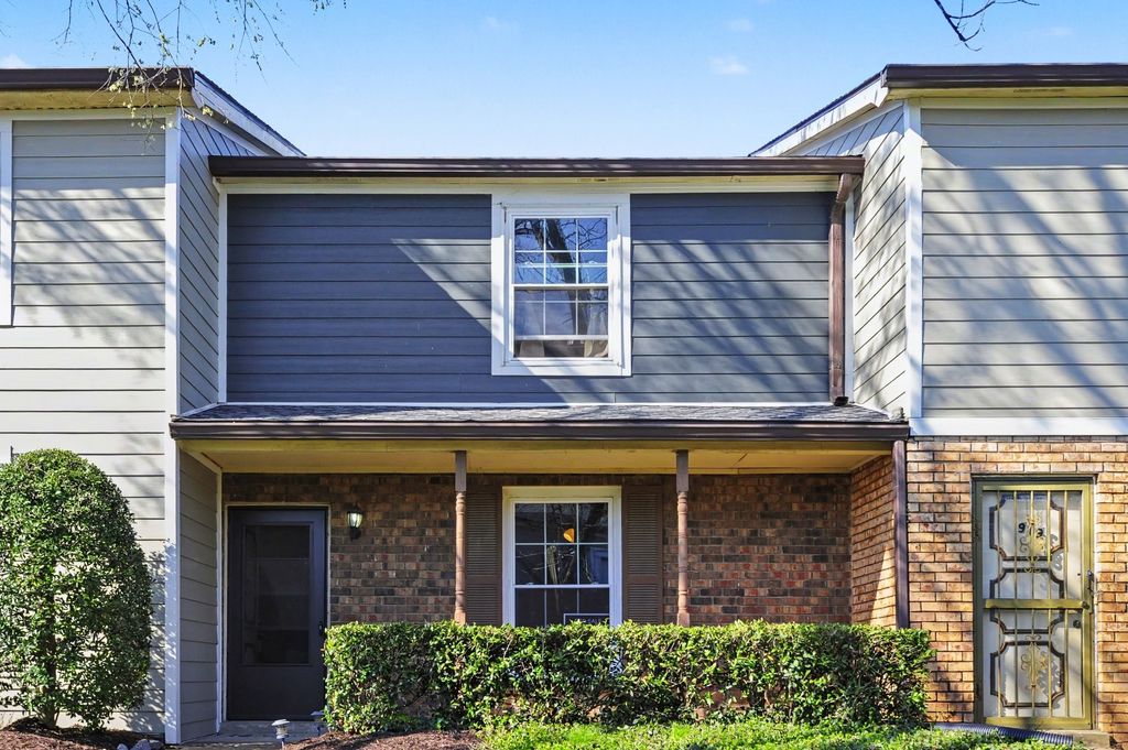 920 Coarsey Dr, Nashville, TN 37217