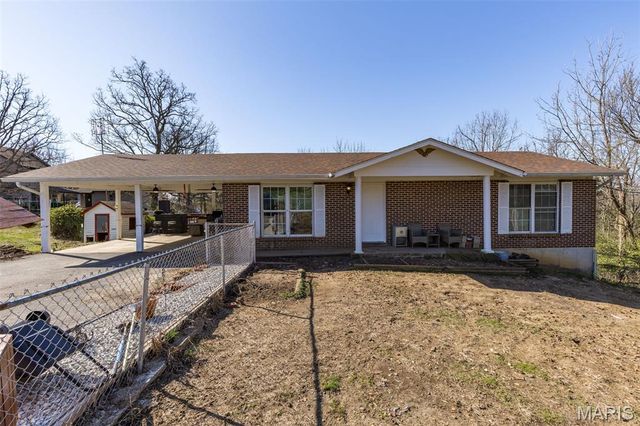 404 W Lueking Drive, De Soto, MO 63020
