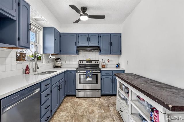 404 W Lueking Drive, De Soto, MO 63020