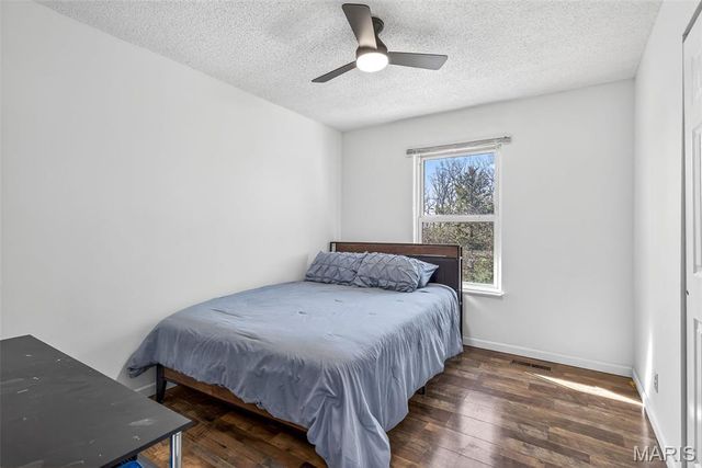 404 W Lueking Drive, De Soto, MO 63020