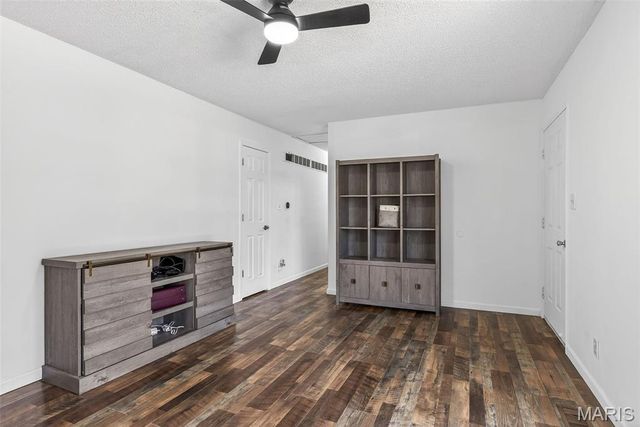 404 W Lueking Drive, De Soto, MO 63020