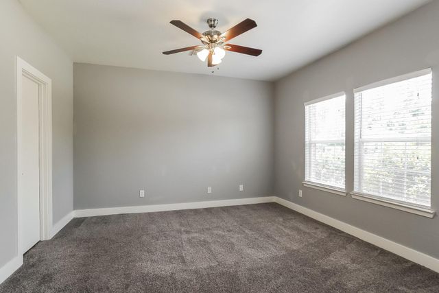 419 Laurel Sage Drive, Houston, TX 77339