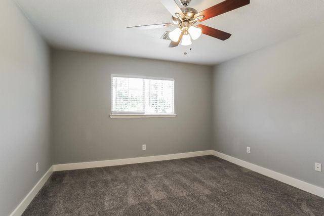 419 Laurel Sage Drive, Houston, TX 77339