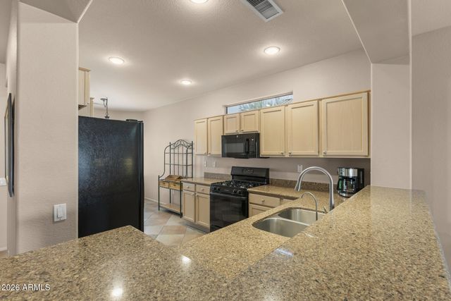 15842 W LAHLUM Lane, Surprise, AZ 85374