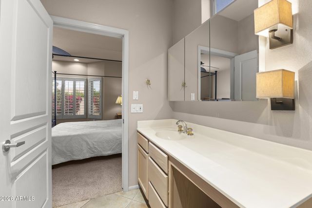 15842 W LAHLUM Lane, Surprise, AZ 85374