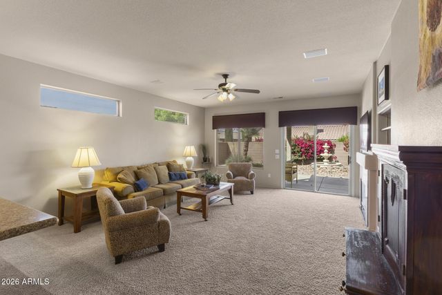 15842 W LAHLUM Lane, Surprise, AZ 85374