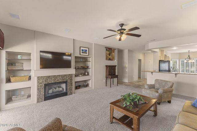15842 W LAHLUM Lane, Surprise, AZ 85374
