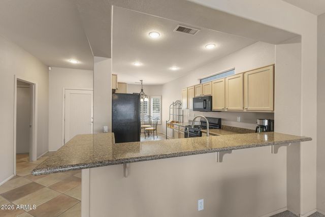 15842 W LAHLUM Lane, Surprise, AZ 85374