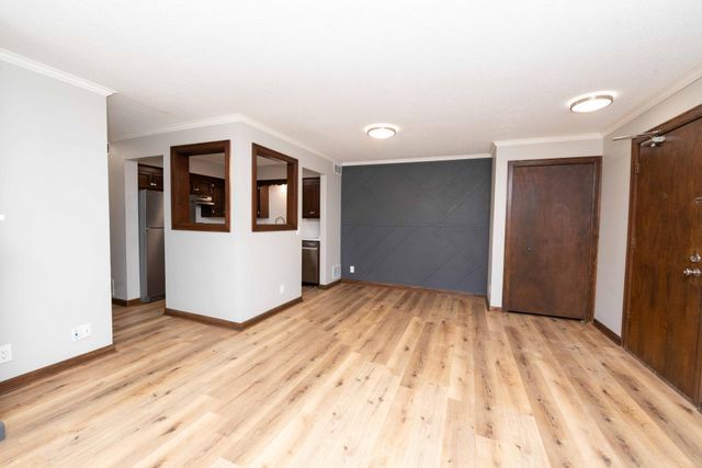 1720 3rd Avenue S 106, Minneapolis, MN 55404