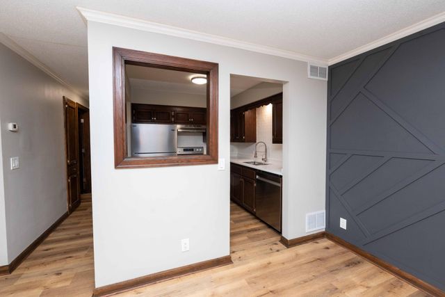 1720 3rd Avenue S 106, Minneapolis, MN 55404