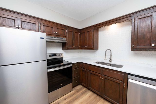 1720 3rd Avenue S 106, Minneapolis, MN 55404