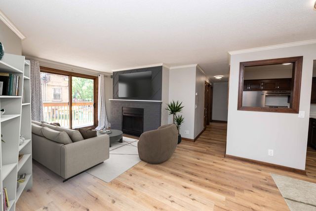 1720 3rd Avenue S 106, Minneapolis, MN 55404