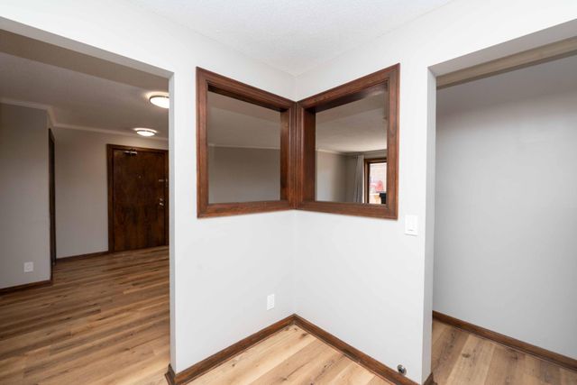 1720 3rd Avenue S 106, Minneapolis, MN 55404