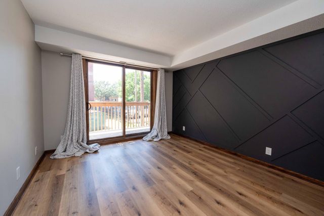 1720 3rd Avenue S 106, Minneapolis, MN 55404