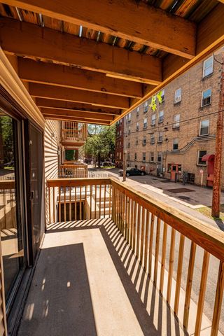 1720 3rd Avenue S 106, Minneapolis, MN 55404