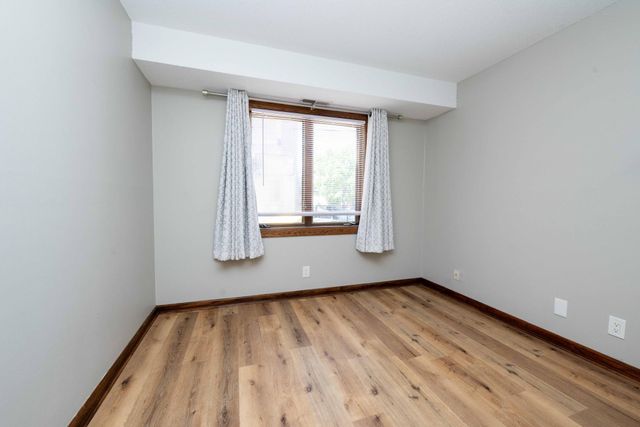 1720 3rd Avenue S 106, Minneapolis, MN 55404