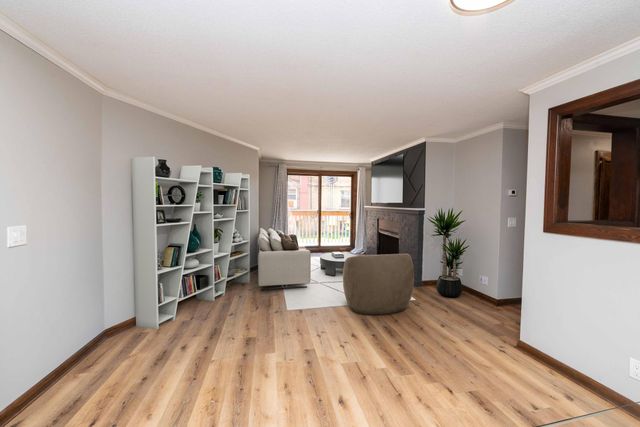 1720 3rd Avenue S 106, Minneapolis, MN 55404