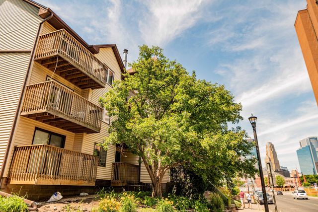 1720 3rd Avenue S 106, Minneapolis, MN 55404