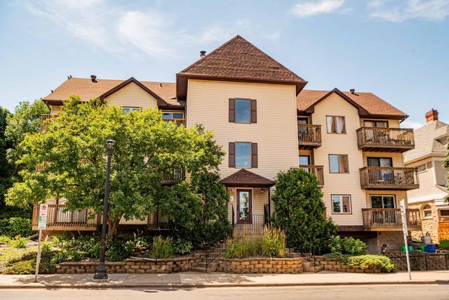 1720 3rd Avenue S 106, Minneapolis, MN 55404